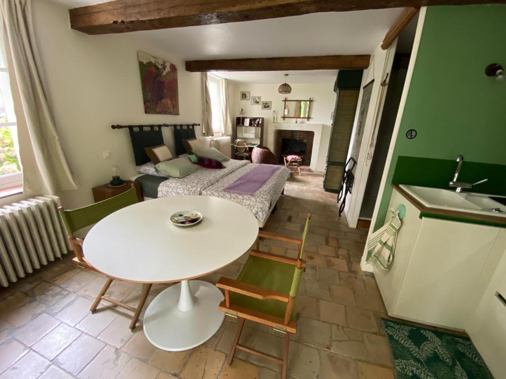 Amalouyse Studio De Charme Au Coeur Des Chateaux De Loire Montlouis-sur-Loire Exteriér fotografie